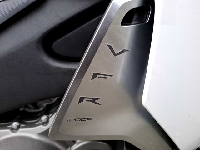 honda - vfr-1200-f-dct-c-abs