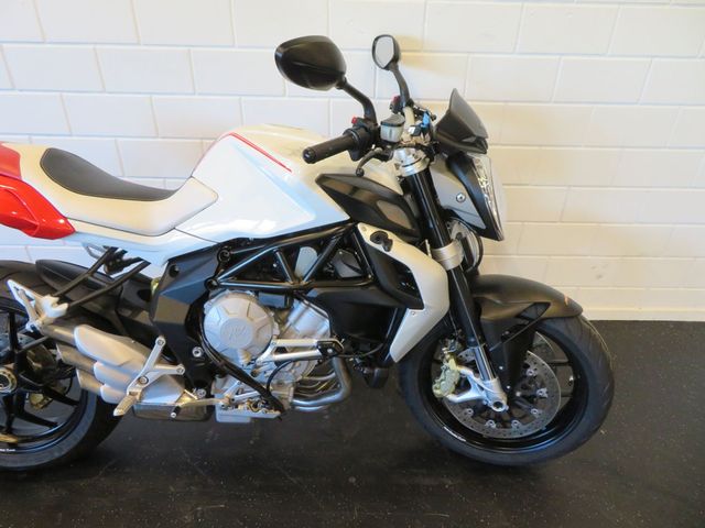 mv-agusta - brutale-800