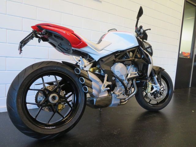 mv-agusta - brutale-800