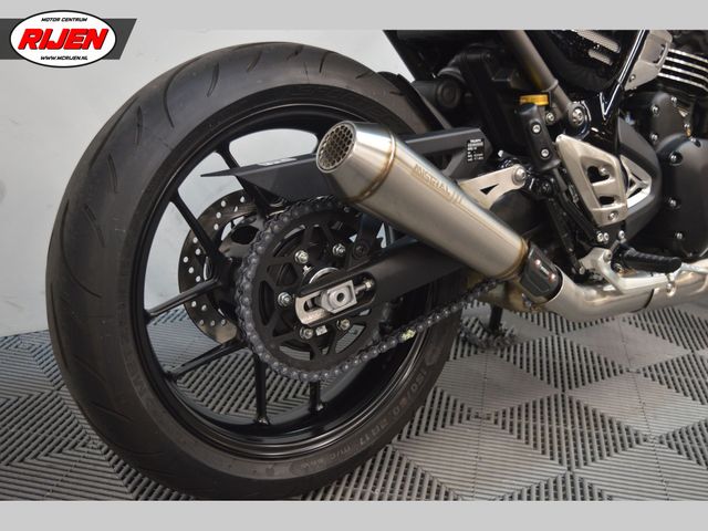 triumph - speed-400