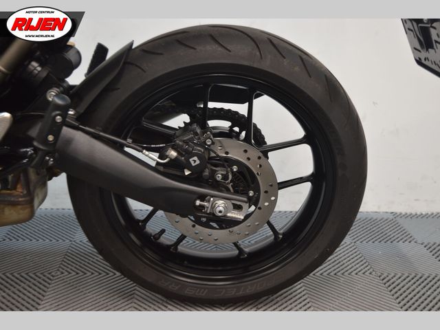 triumph - speed-400