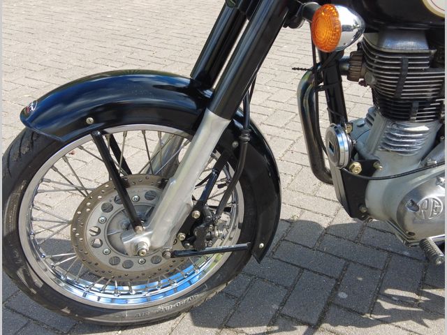 royal-enfield - classic-500