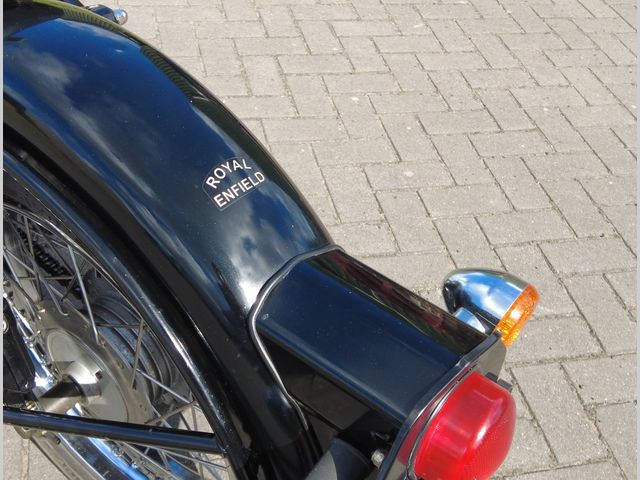 royal-enfield - classic-500