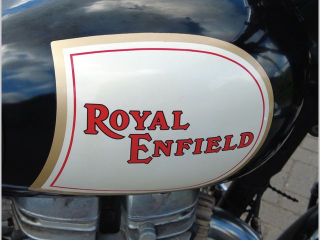 royal-enfield - classic-500