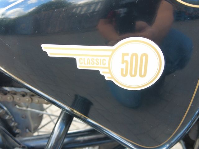 royal-enfield - classic-500