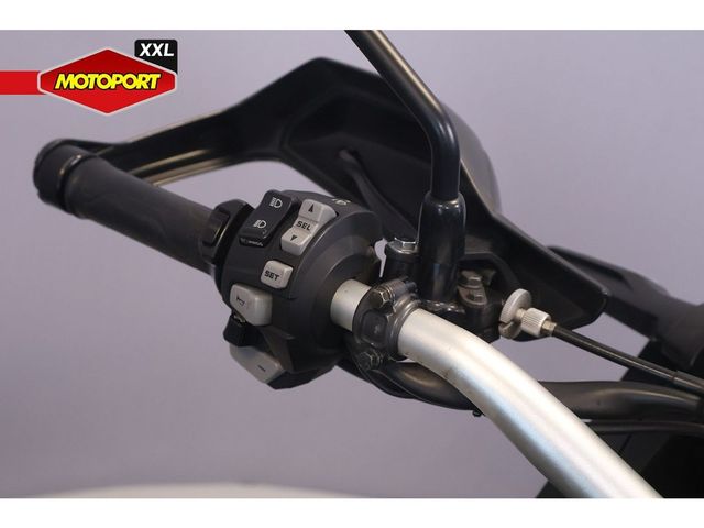 honda - crf-1000-l-africa-twin-dct