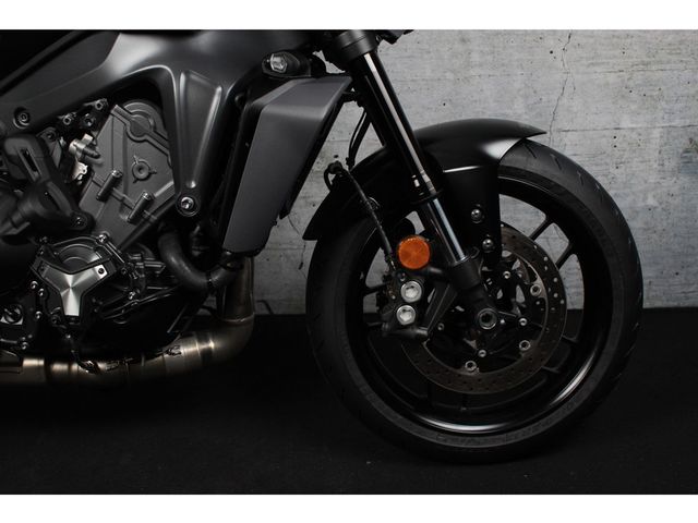 yamaha - mt-09-y-amt