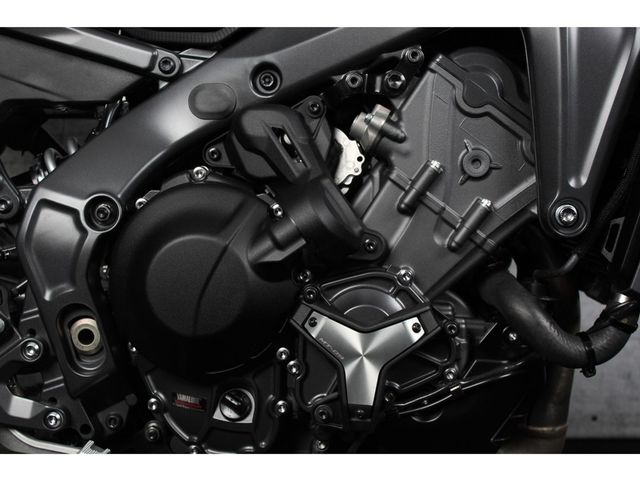 yamaha - mt-09-y-amt