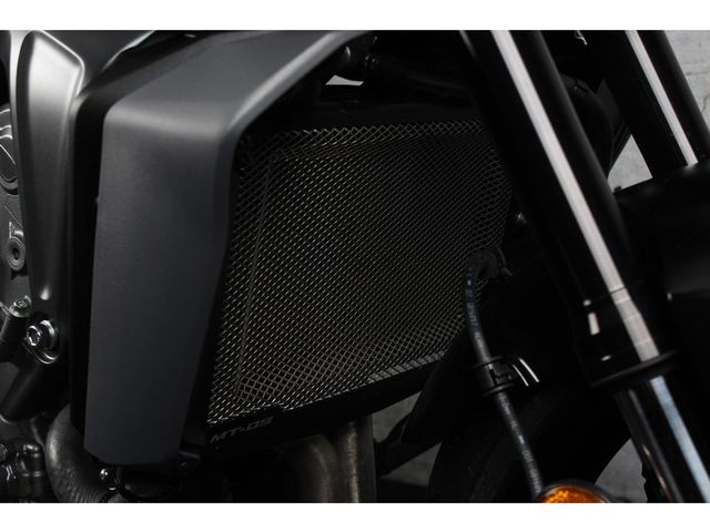 yamaha - mt-09-y-amt