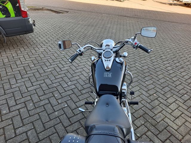 kawasaki - vn-800-classic