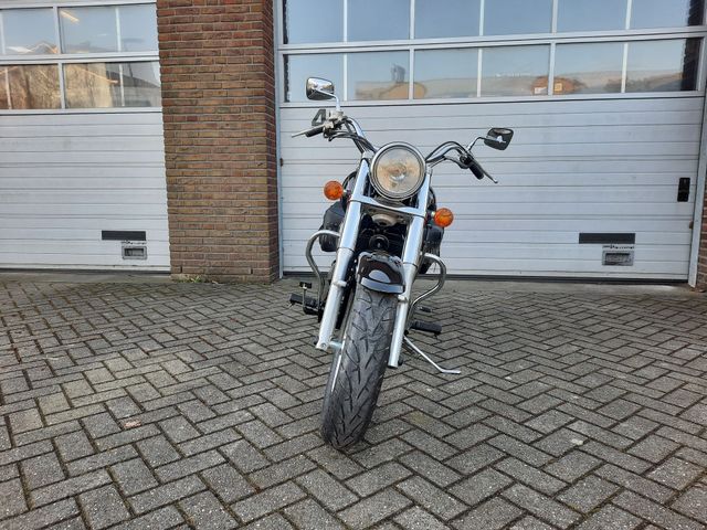 kawasaki - vn-800-classic