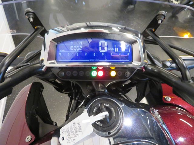 honda - gl-1800-goldwing-bagger