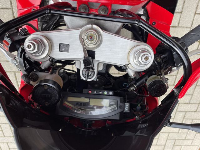 honda - vtr-1000-sp-1