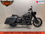 HARLEY-DAVIDSON ROADKING SPECIAL 114