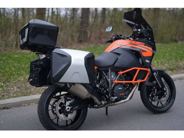 ktm - 1290-super-adventure-s