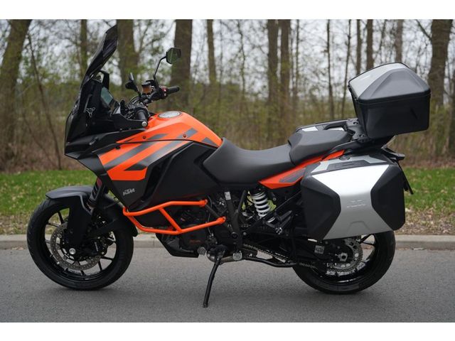 ktm - 1290-super-adventure-s
