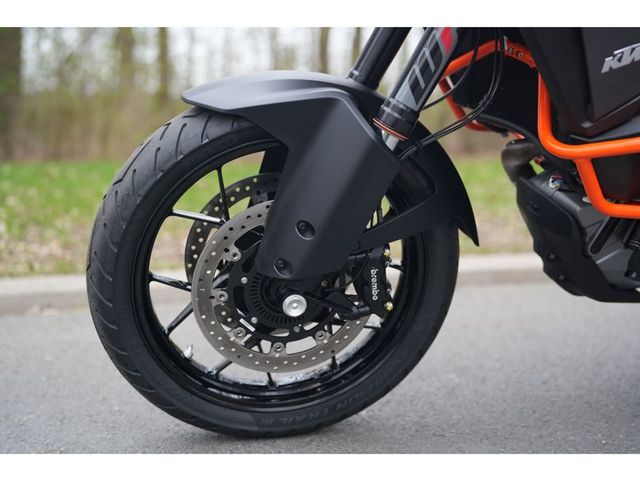 ktm - 1290-super-adventure-s