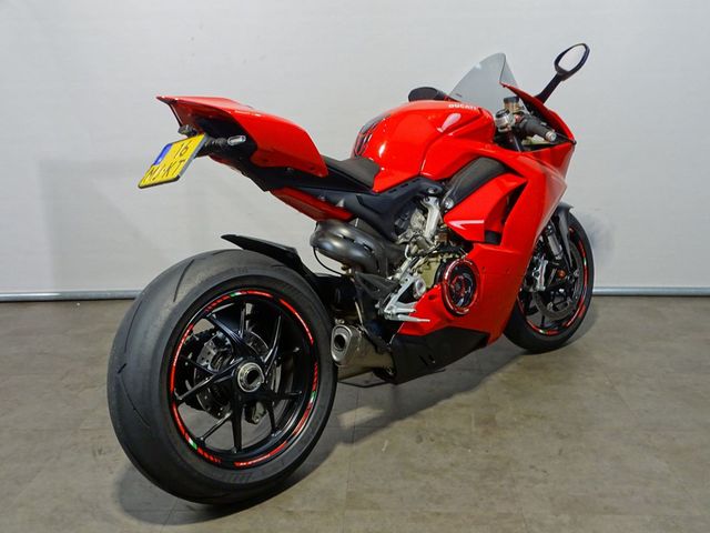 ducati - panigale-v4