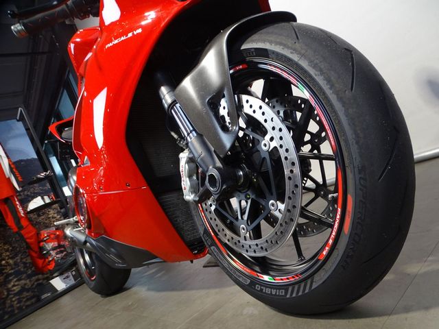 ducati - panigale-v4