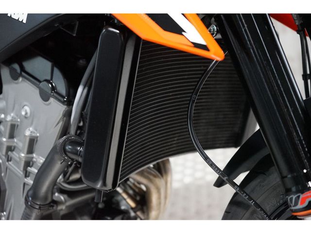ktm - 790-duke
