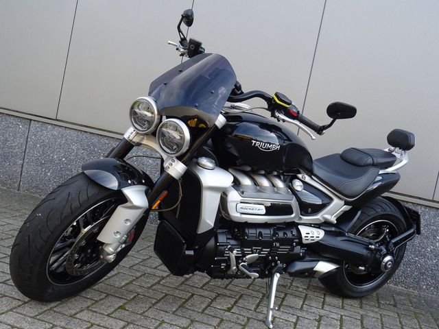 triumph - rocket-3-gt