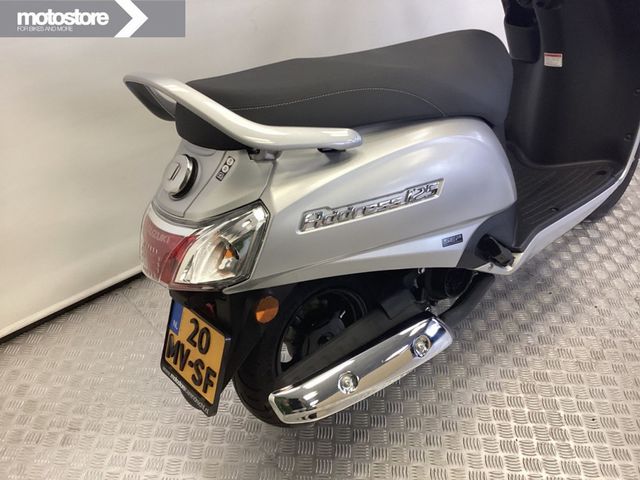 suzuki - address-125