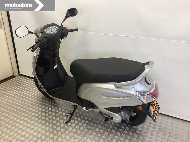 suzuki - address-125