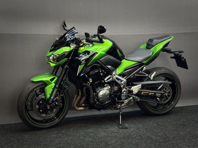kawasaki - z900