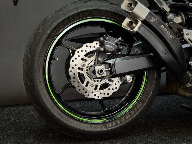 kawasaki - z900