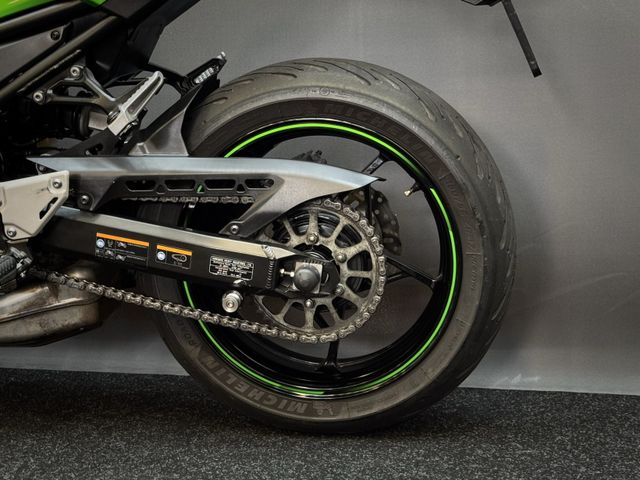 kawasaki - z900