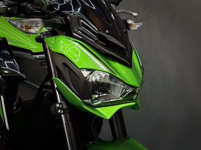 kawasaki - z900