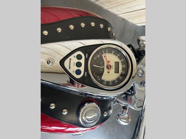 kawasaki - vn-900-classic