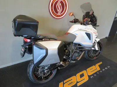KTM 1290 SUPER ADVENTURE S – foto 3