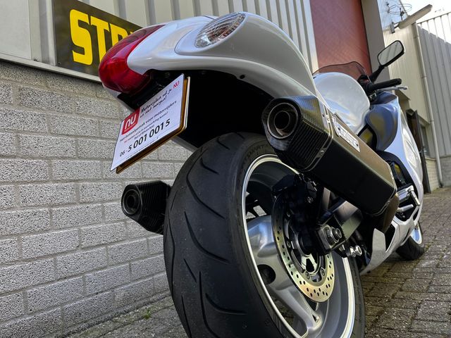 suzuki - gsx-r-1300-hayabusa