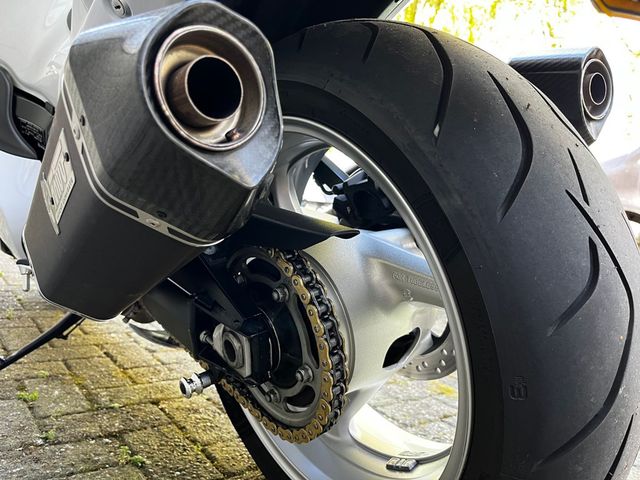 suzuki - gsx-r-1300-hayabusa