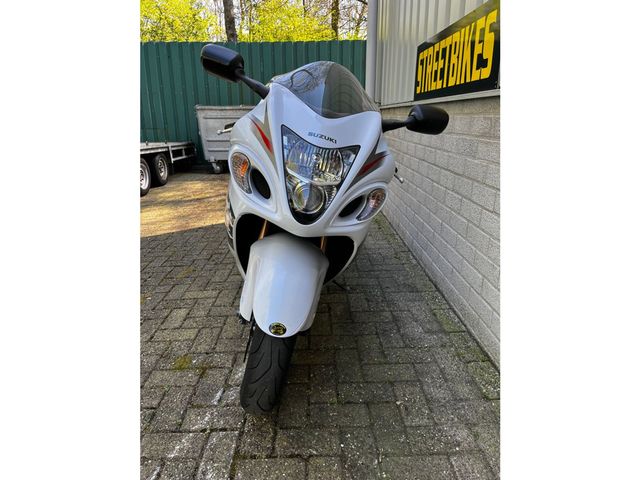 suzuki - gsx-r-1300-hayabusa