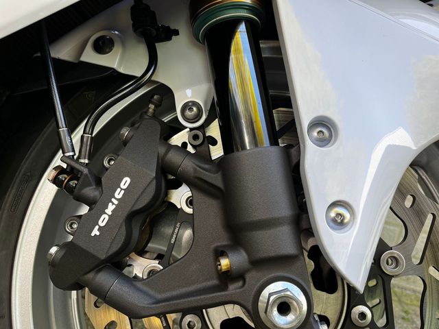 suzuki - gsx-r-1300-hayabusa