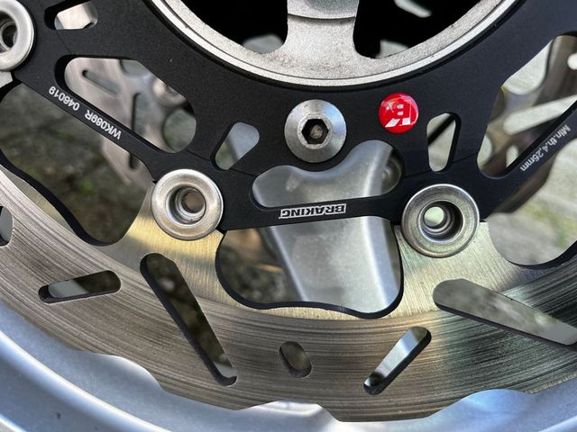 suzuki - gsx-r-1300-hayabusa