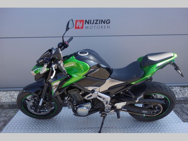 kawasaki - z900