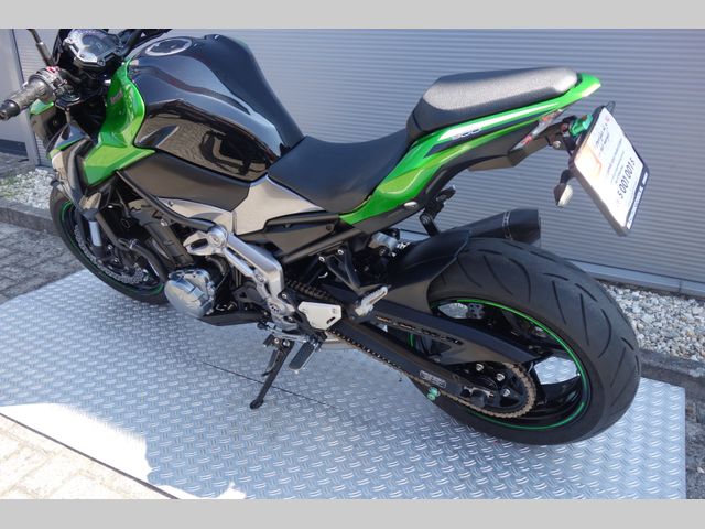 kawasaki - z900-performance