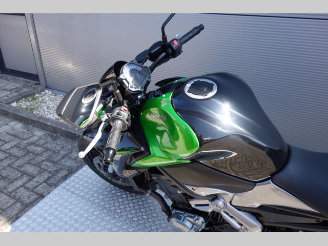 kawasaki - z900