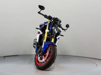 BMW F 900 R – foto 3