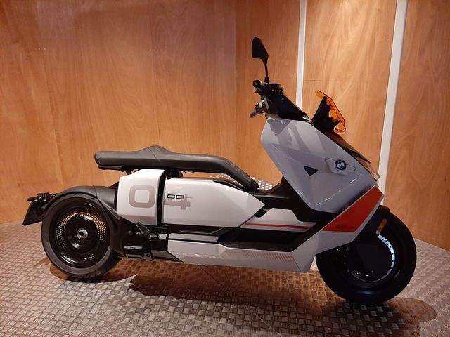 bmw - ce-04