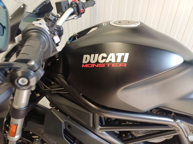 ducati - monster-797