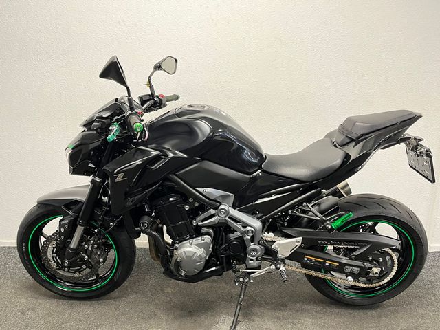 kawasaki - z900