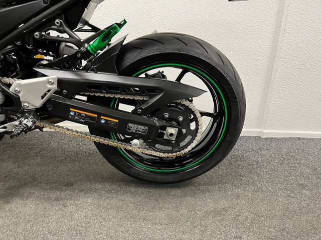 kawasaki - z900