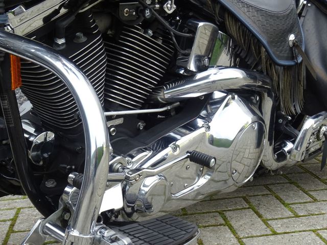 harley-davidson - springer-flsts-softail