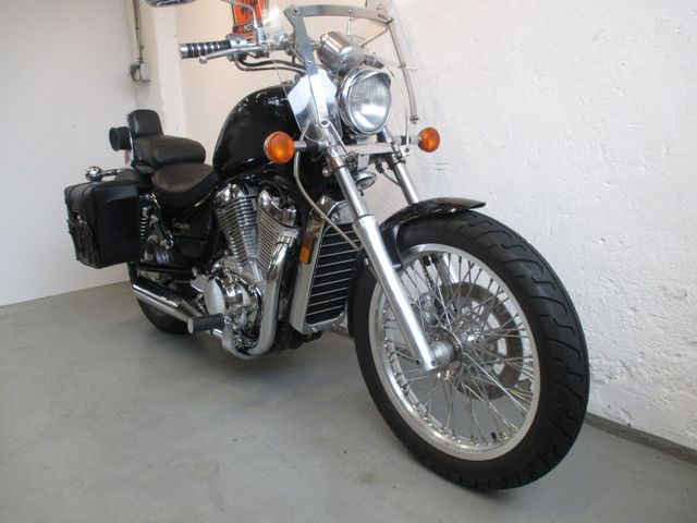 suzuki - vs-750-intruder