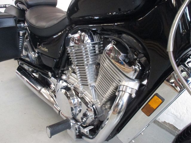 suzuki - vs-750-intruder