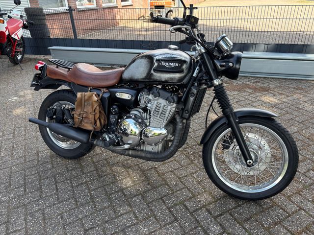 triumph - thunderbird